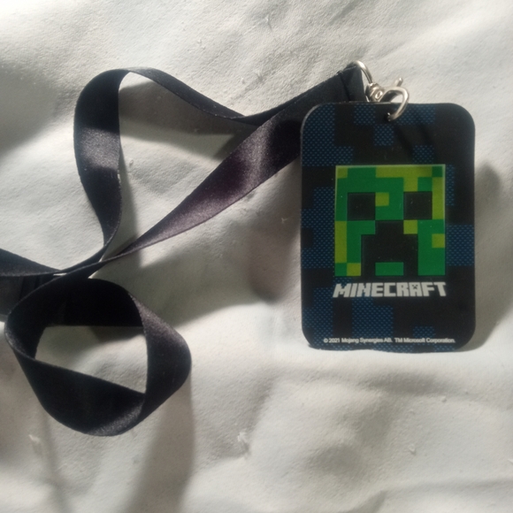 Microsoft Other - Bioworld Minecraft Creeper Lanyard with ID Clip & Rubber Charm